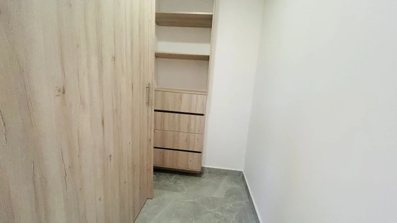 Venta de apartamento en Sabaneta: ¡Espectacular apartamento para estrenar en Sabaneta! Piso 13 con vista a la montaña — Colombia Move
